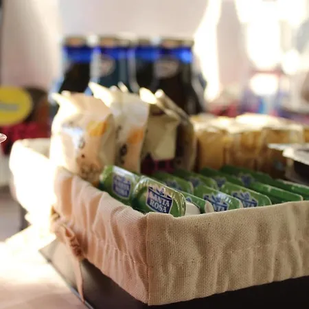 Lufra Frühstückspension Rende